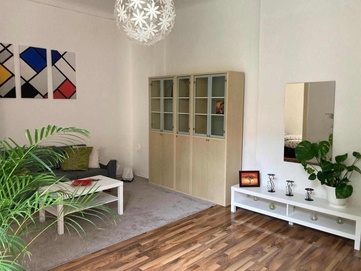 Ferienwohnung Am Schlosspark Charlottenburg Berlim Exterior foto